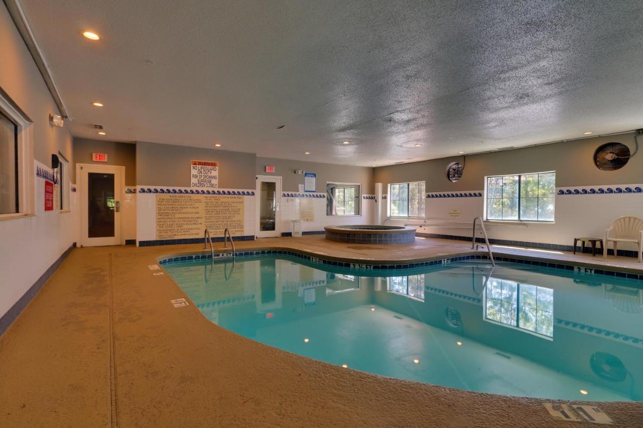 Country & By Radisson, Savannah Gateway, Ga 3* Georgetown