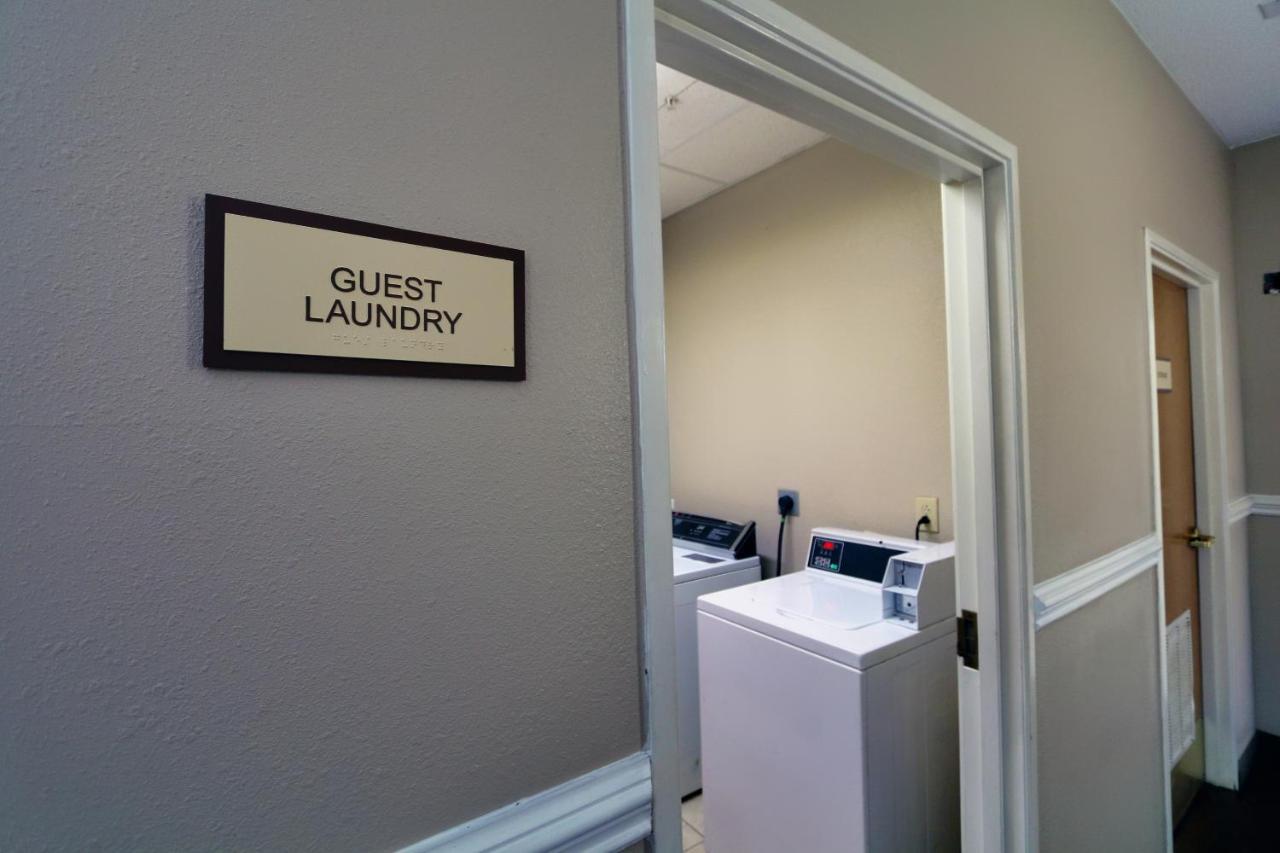 Hotel Country & By Radisson, Gateway, Ga Georgetown