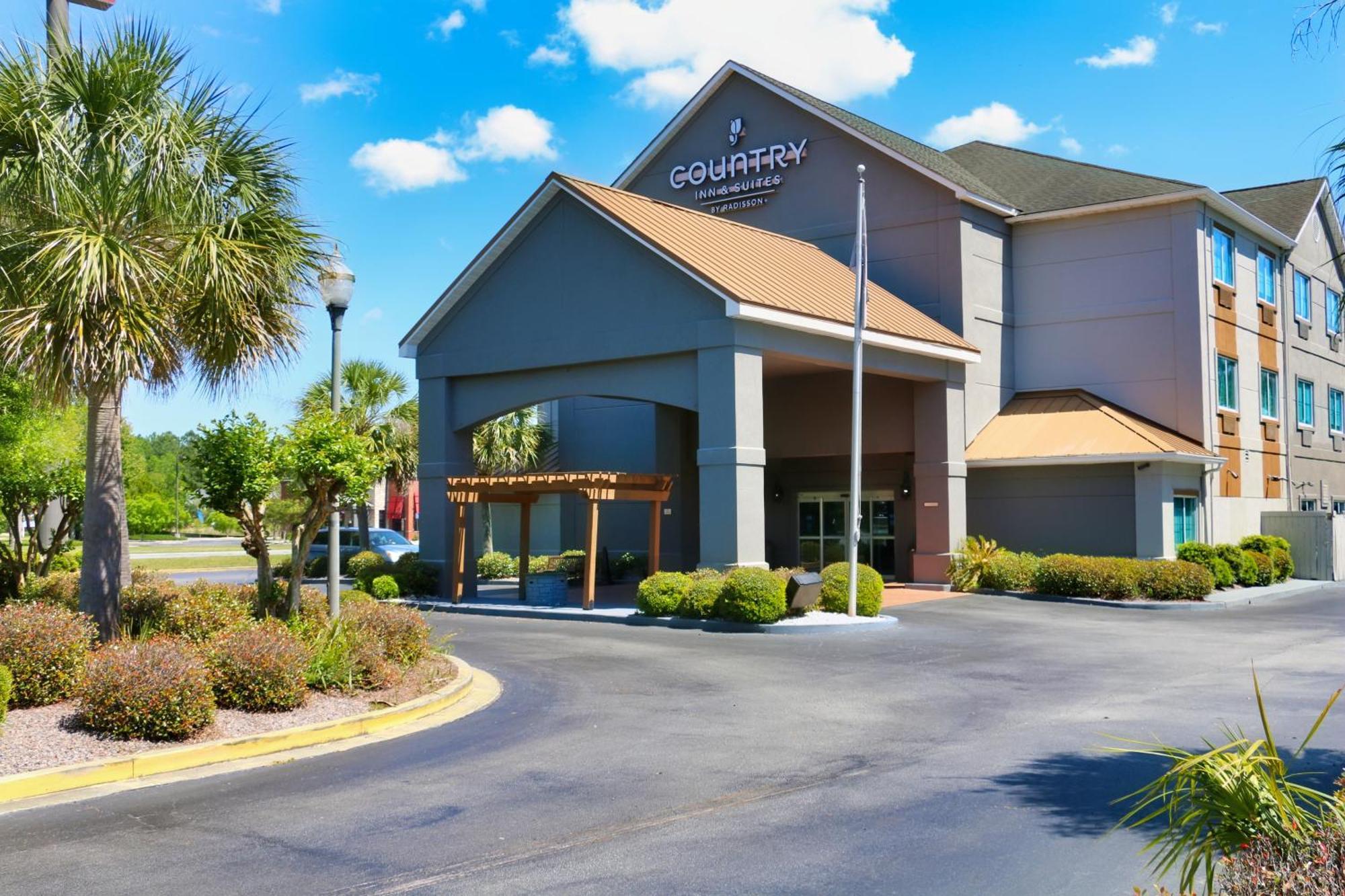 Hotel Country & By Radisson, Gateway, Ga Georgetown