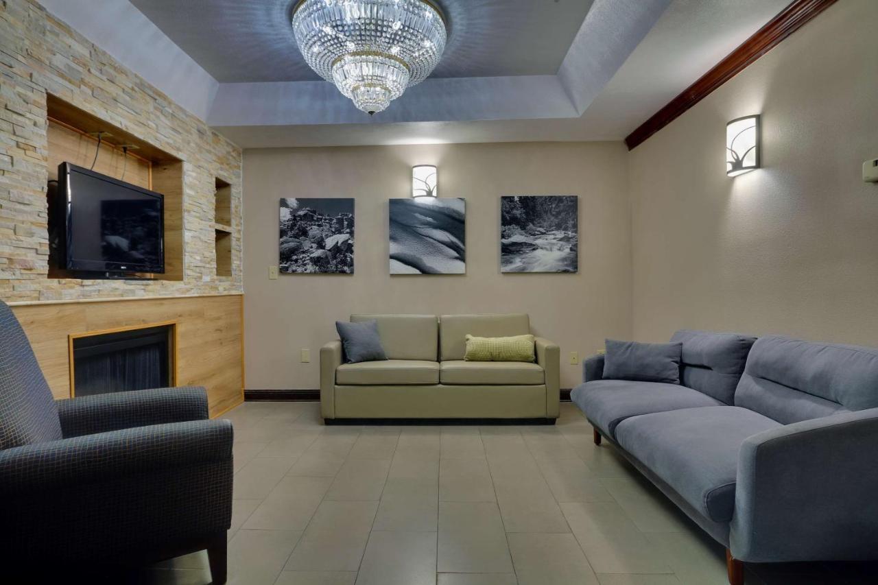 Country & By Radisson, Savannah Gateway, Ga Georgetown